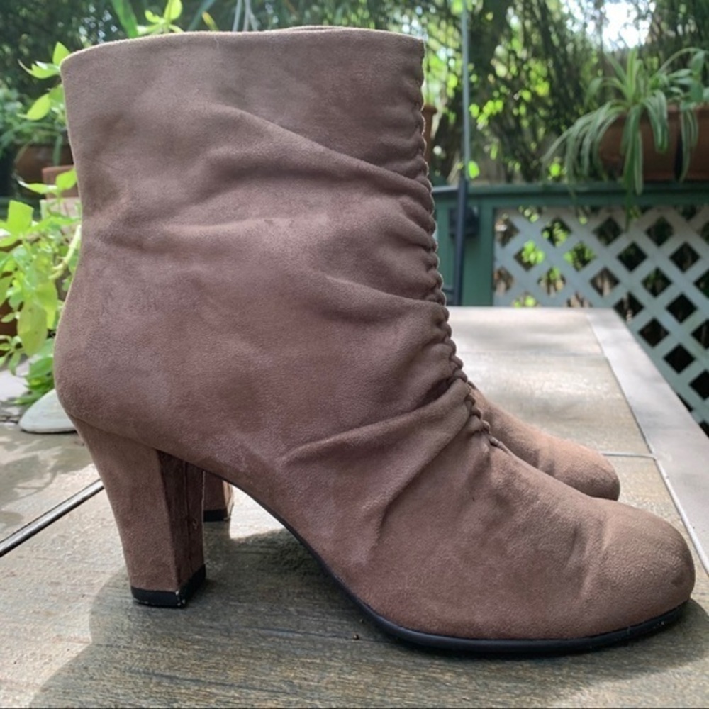 Aerosoles Good Role Taupe Fabric Bootie 7.5